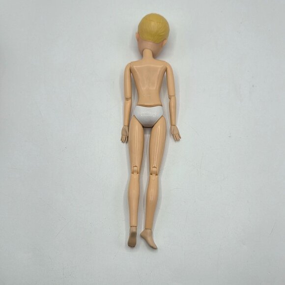 LIV Fashion Doll Nude Jointed Poseable Hayden 2009 With 3 Wigs & Brush - Picture 6 of 11